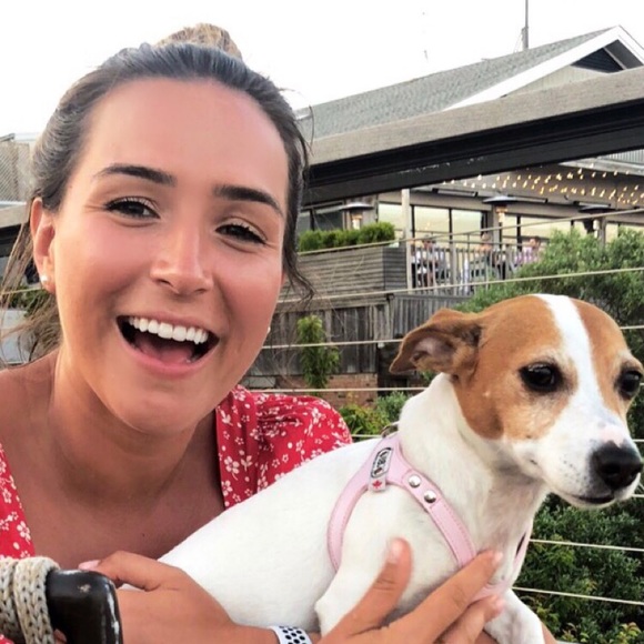 Meet your Posher, Adrienne - Picture 16 of 16